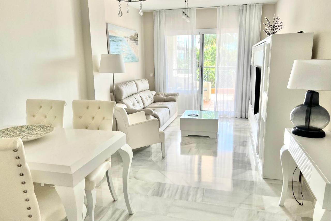 Mi Capricho Beachfront- 9E Apartment With Sea Views - Costa Del Sol Sitio de Calahonda Exterior photo